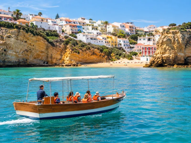 Depuis Carvoeiro : Grottes de Benagil et Praia da Marinha